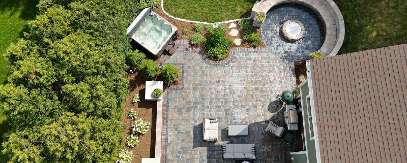 BACKYARD RENOVATION FEELS LIKE A VACATION AT HOME