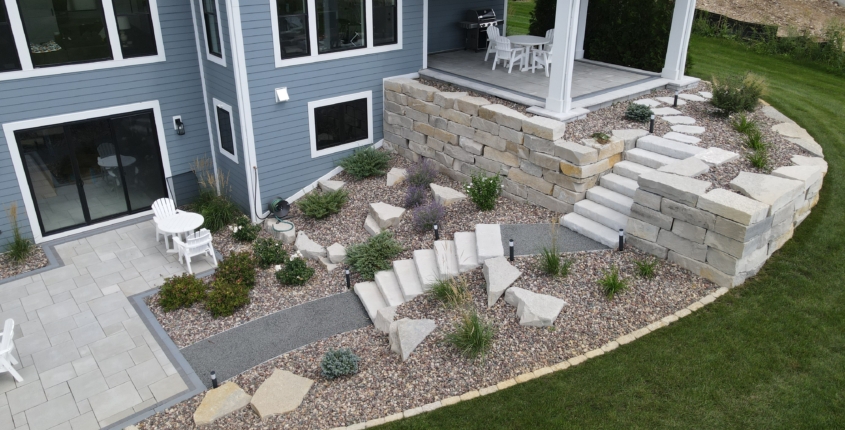 Seat and Retaining Walls for Patios